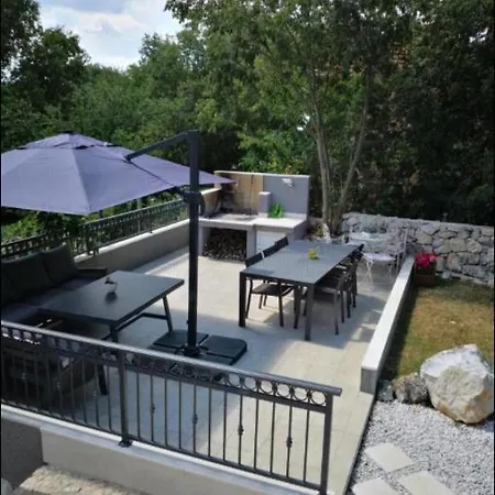 Semesterbostad Modern And Cozy Little House Mia *