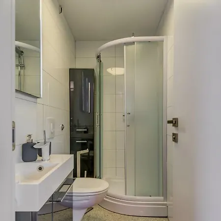 Semesterbostad Modern And Cozy Little House Mia