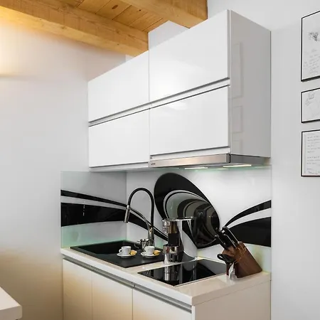 Modern And Cozy Little House Mia Dugopolje