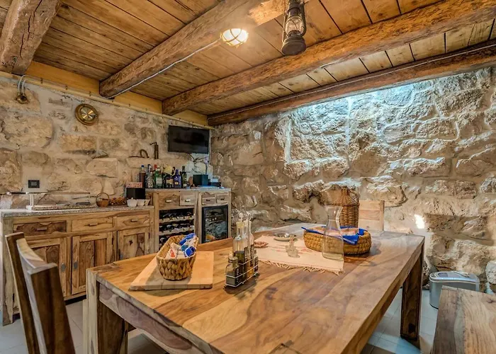 Modern And Cozy Little House Mia *