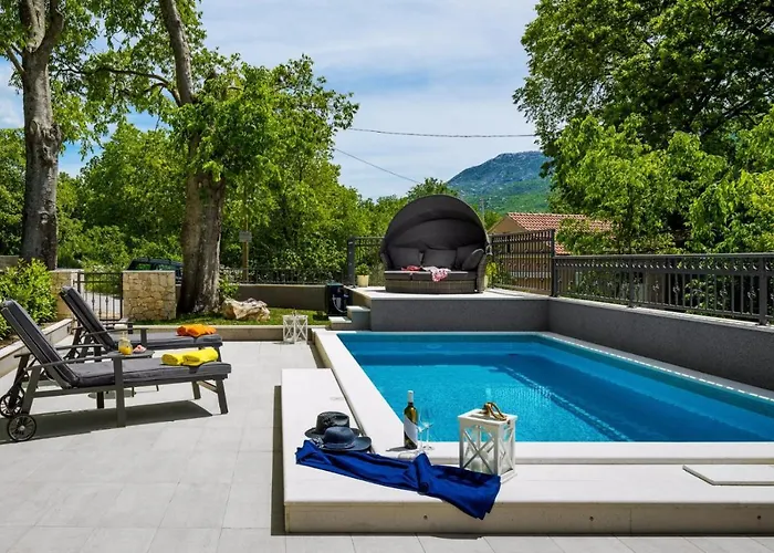 Modern And Cozy Little House Mia * Dugopolje