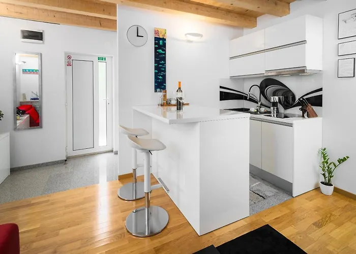 Modern And Cozy Little House Mia Casa de Férias